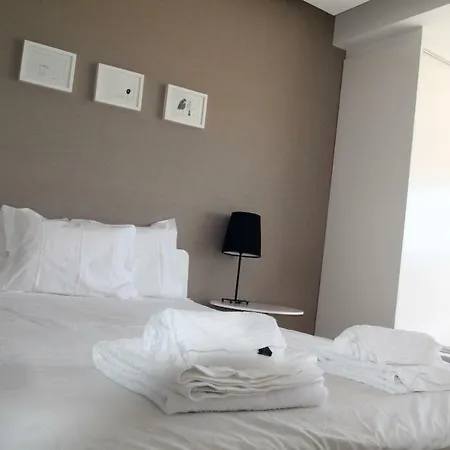 White Loft-glam&modern.aw View